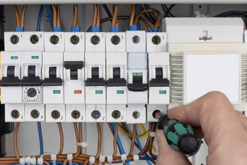 Circuit Breaker Wiring in Pasadena, CA